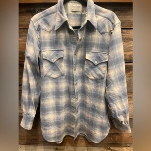 Pendleton original pearl snap shirt, size large!